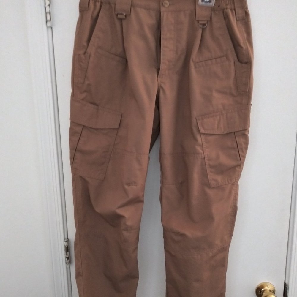 Men's CQR cargo pants brown and color 34x30 size
